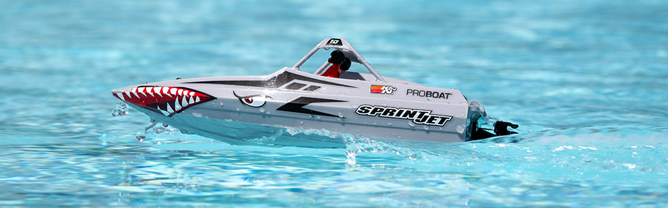 Sprintjet 9-inch Self-Righting Jet Boat